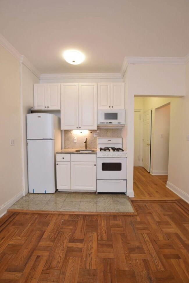 Building Photo - 43-42 45th St