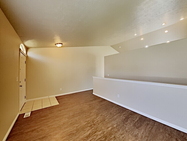Building Photo - 163 Crystal Bay Drive