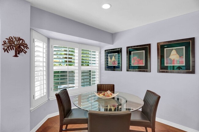 Building Photo - Beautiful Home in Southeast Denver