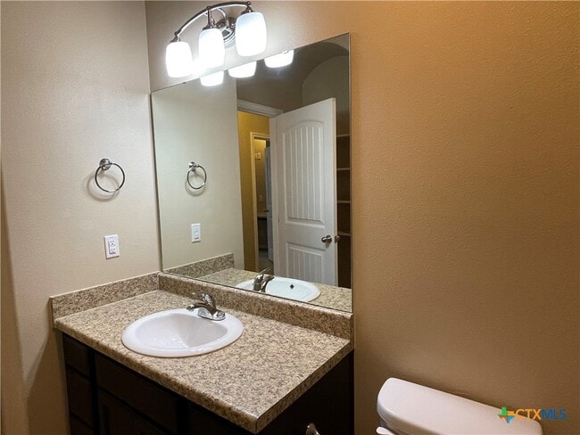 Building Photo - 4509 Cambridge Dr