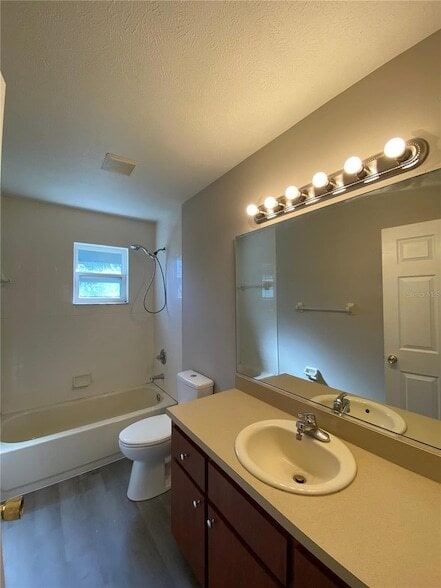 Building Photo - 5890 SE 119th Pl