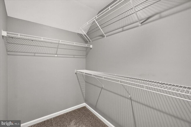 Building Photo - 6455 Saddlebrook Ln