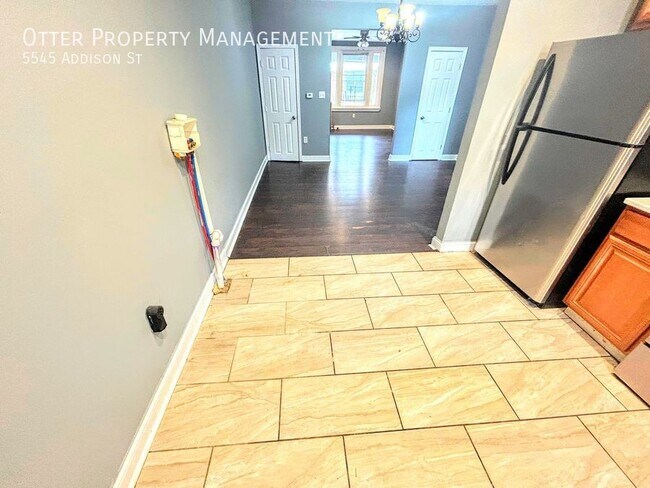 Building Photo - Spacious 3BR/1BA West Philly Home on Tranq...