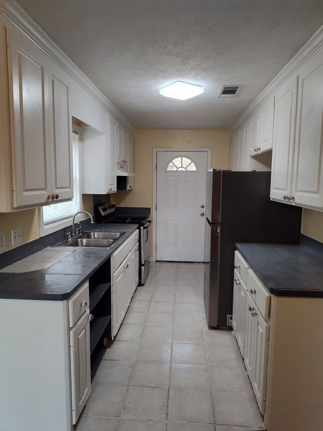 Building Photo - 4080 Puckett Rd