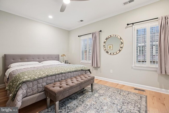 Building Photo - 4353 Westover Pl NW