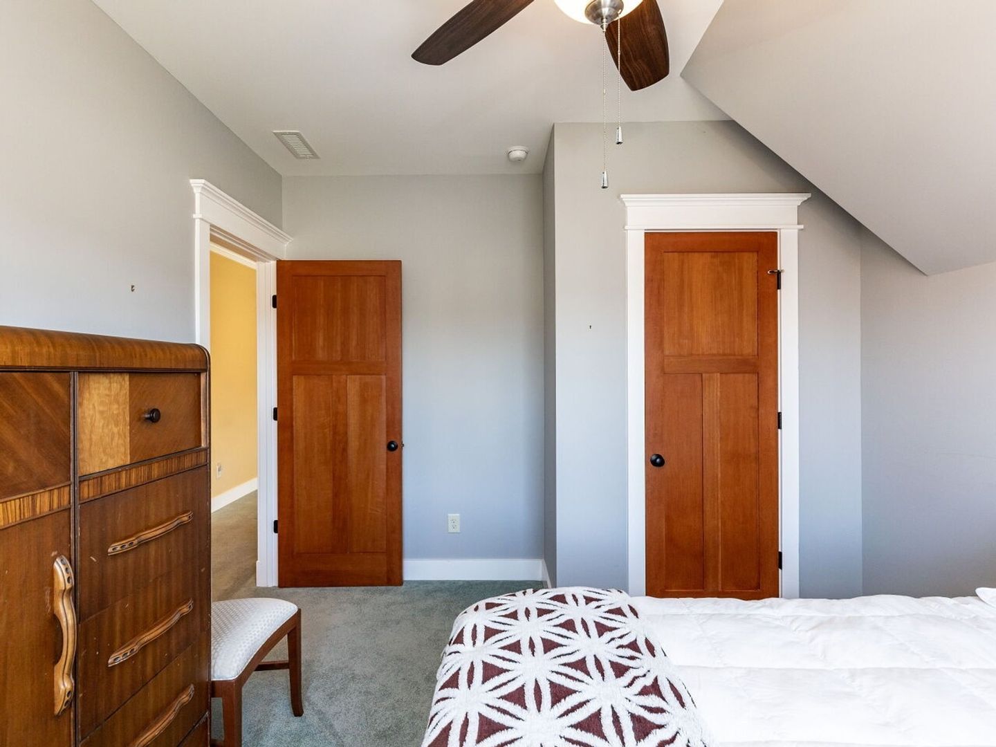 Building Photo - 1980 Great Ridge Pkwy