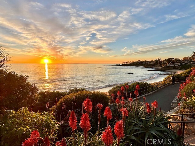 Building Photo - 230 Fairview St