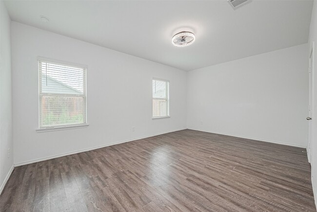 Building Photo - 12518 Pelican Bay Dr