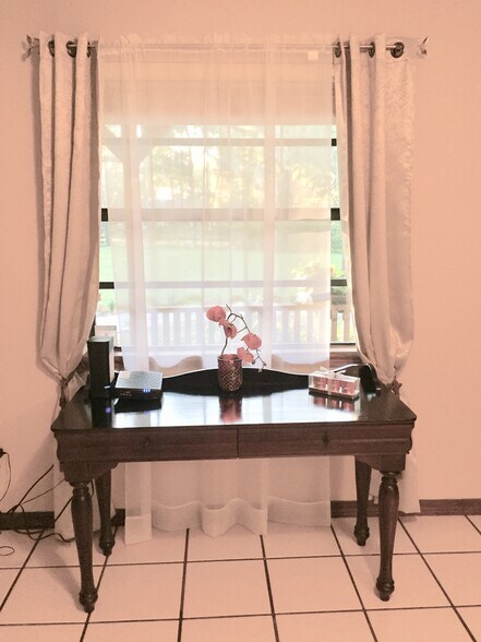 Building Photo - 4807 Shetland Trl