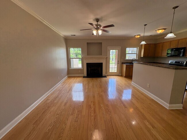 Building Photo - 735 Tulip Grove Rd