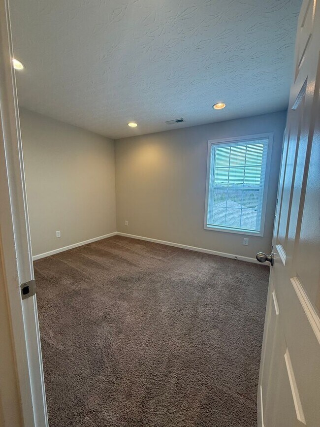 Building Photo - Upper Stone Apartments