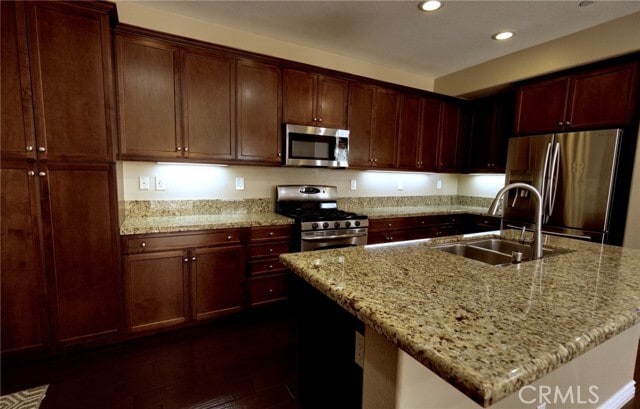 Building Photo - 6400 Marbella Ln