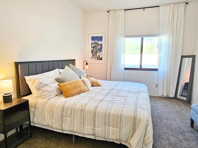 Building Photo - 28700 Taos Ct