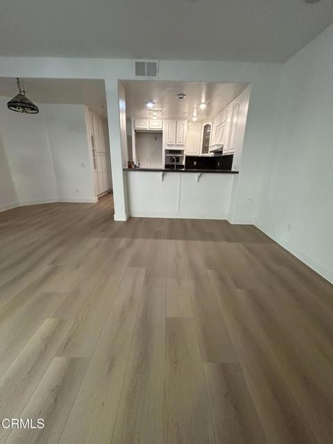 Building Photo - 994 C. Amable