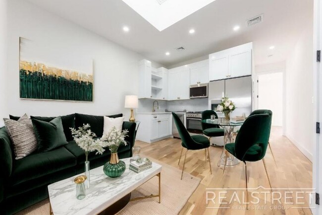 Primary Photo - 4 bedroom in BROOKLYN NY 11216