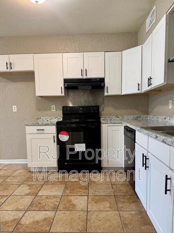 Building Photo - 5368 Scottsdale Ave