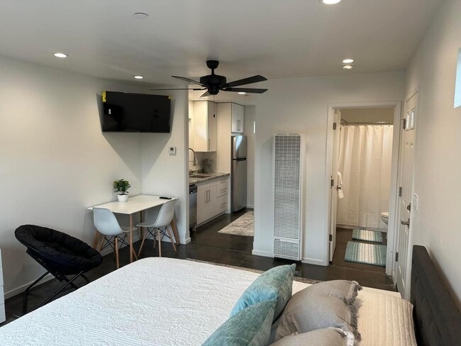 Building Photo - 2547 Avery Ct