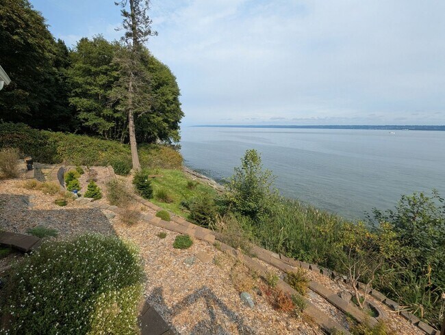 Building Photo - A Storybook Dream in Kingston, Available Now! Lowbank Waterfront, Beach Access, Panoramic Views &...