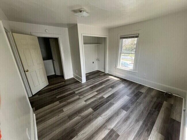 Building Photo - 1613 Loudon Ave NW