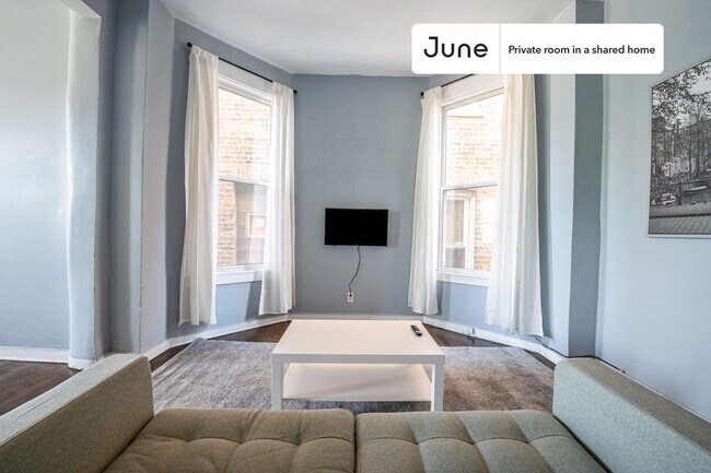 Building Photo - Room in Shared 3 bed/1 bath home