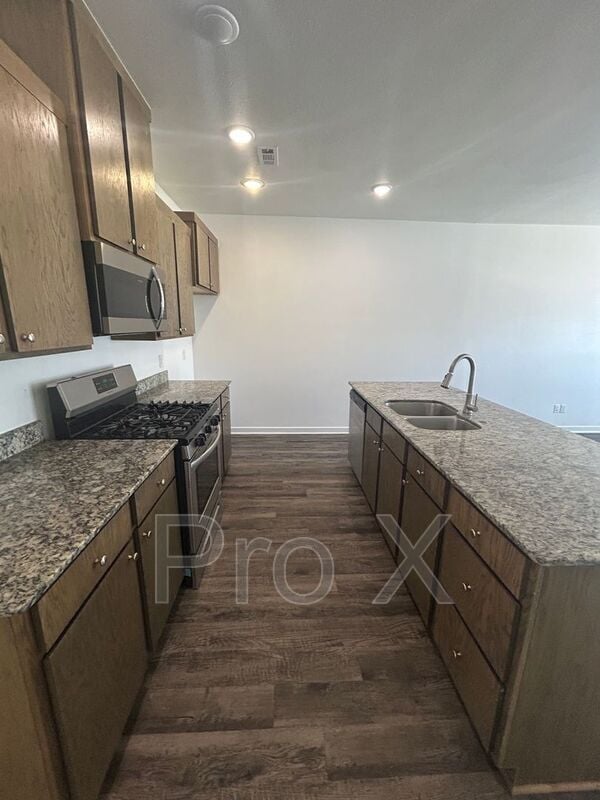 Building Photo - 644 Hidden Springs Dr