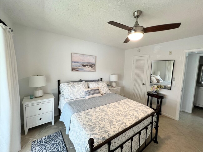Building Photo - 531 Durham Cir