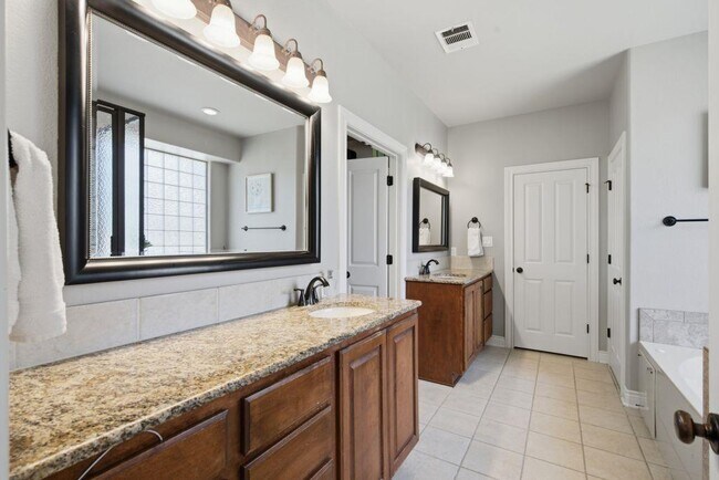 Building Photo - 600 Huck Finn Trail