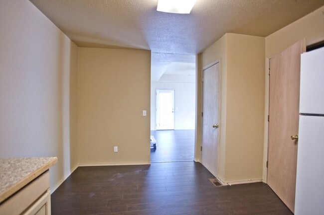 Building Photo - 2484 N Brophy Cir