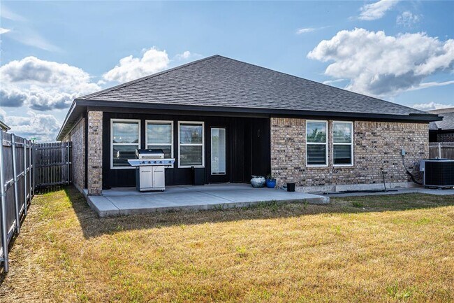 Building Photo - 8516 Gibbs Dr