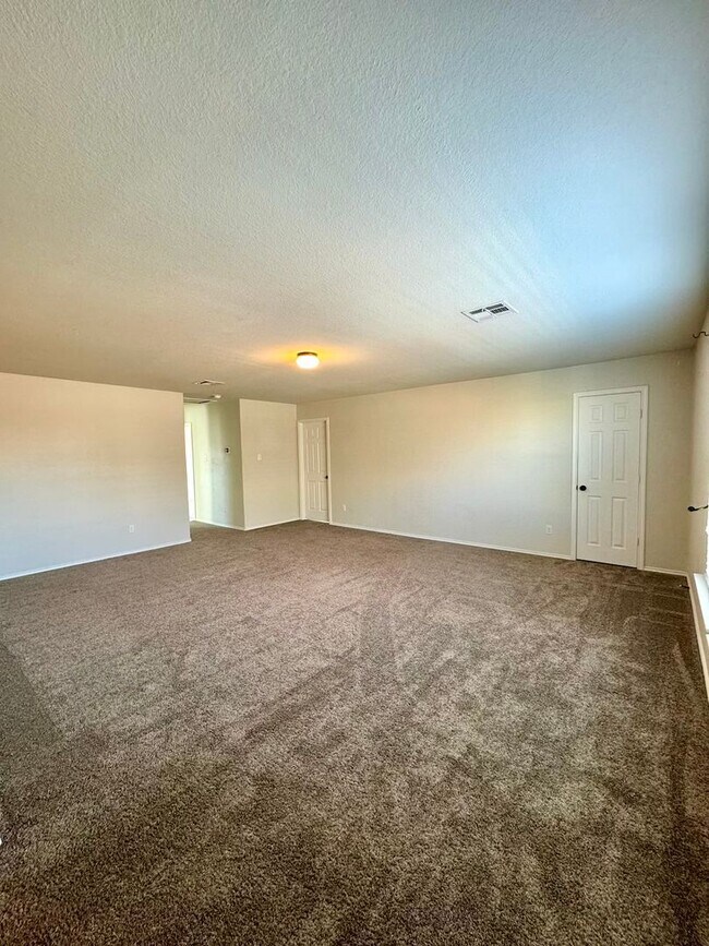 Building Photo - AVAILABLE SOON!