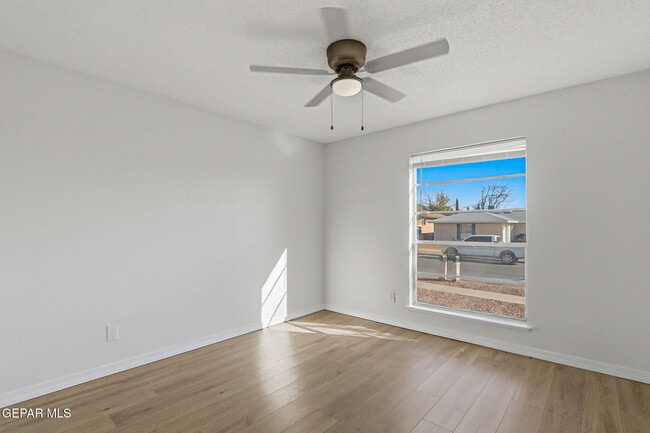 Building Photo - 7129 Orizaba Ave