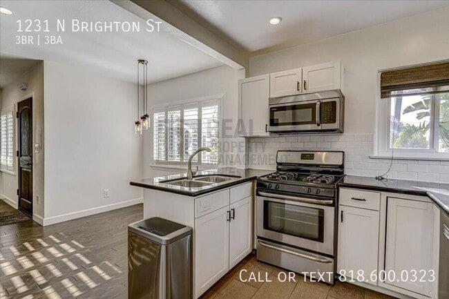 Building Photo - 1231 N Brighton St