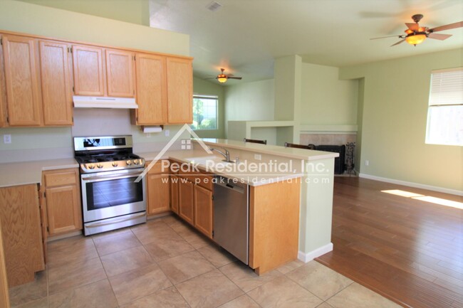 Building Photo - Very Nice 3bd/2ba Elk Grove Home in Laguna...