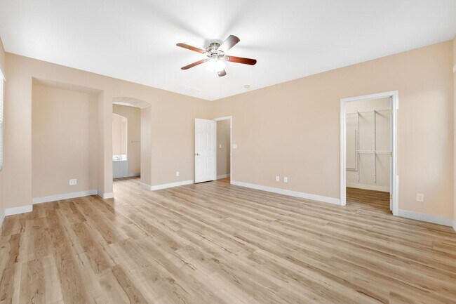 Building Photo - 9721 Sienna Valley Ave
