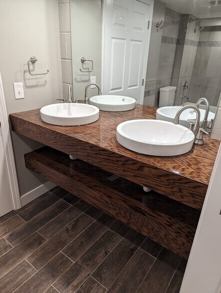 Double vanity with LED light sinks - 329 1/2 S Hocker Ave