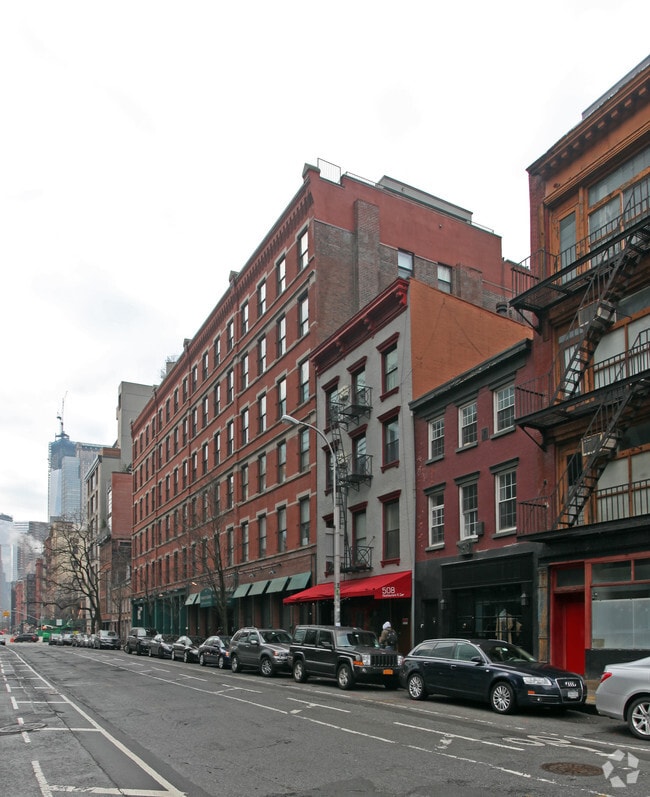 Building Photo - 494 Greenwich St
