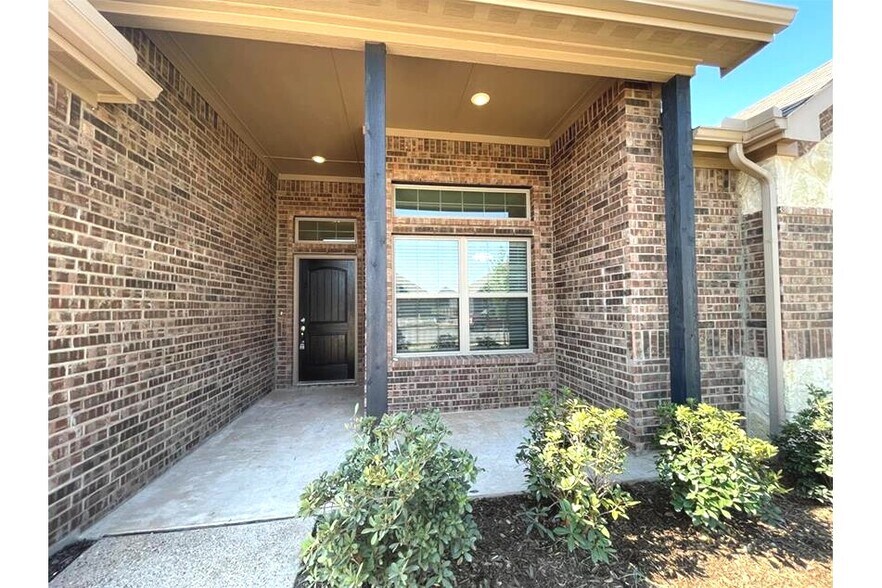 Building Photo - 2818 Diamondback Dr