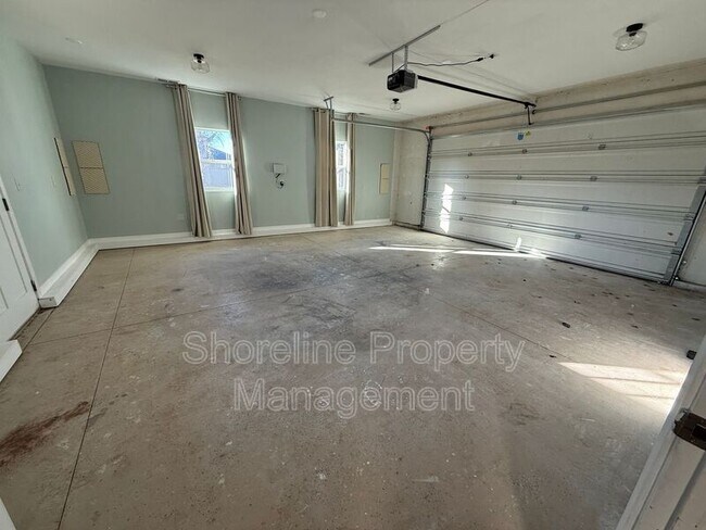 Building Photo - 18165 N Midland Blvd