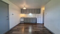 Building Photo - Cozy 1 bedroom lower unit in Appleton