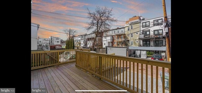 Building Photo - 625 Quebec Place NW
