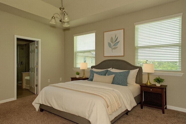 Building Photo - Beautiful 4 bed 3 bath w/loft, 2 story hom...