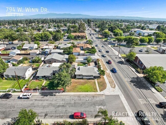 Building Photo - 794 W Winn Dr