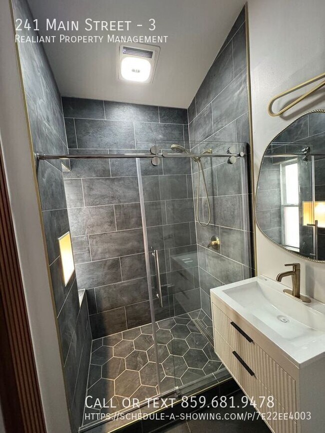 Building Photo - 241 Main St