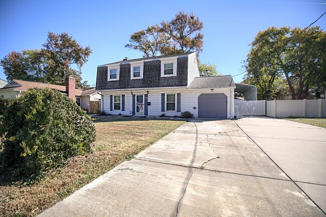 Building Photo - Call Sabrina Thomas Office at 757-767-0767...