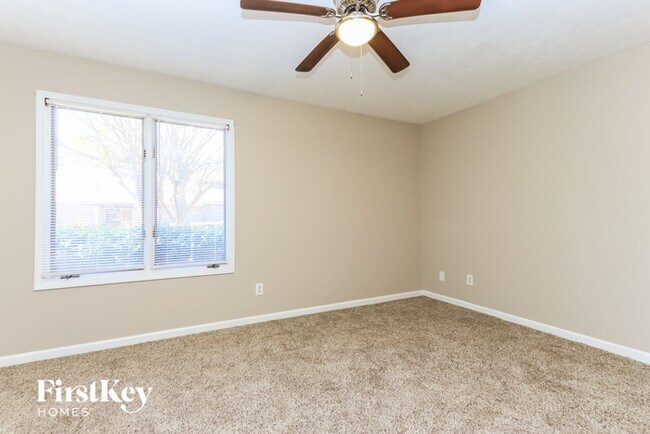 Building Photo - 1548 Stoneleigh Way