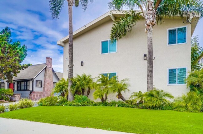 Interior Photo - 435 W. Regent St