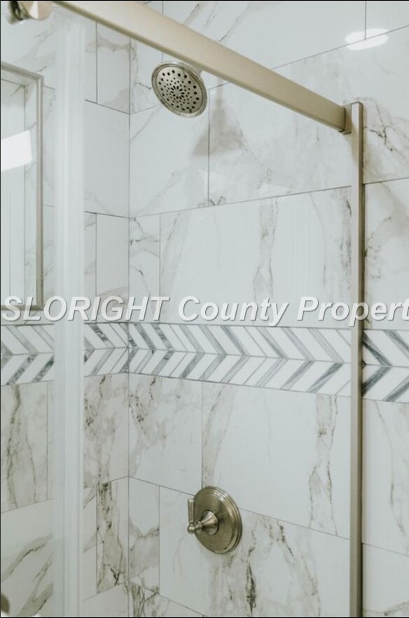 Building Photo - AVAILABLE JULY - Newly Remodeled 4 Bedroom SLO Home