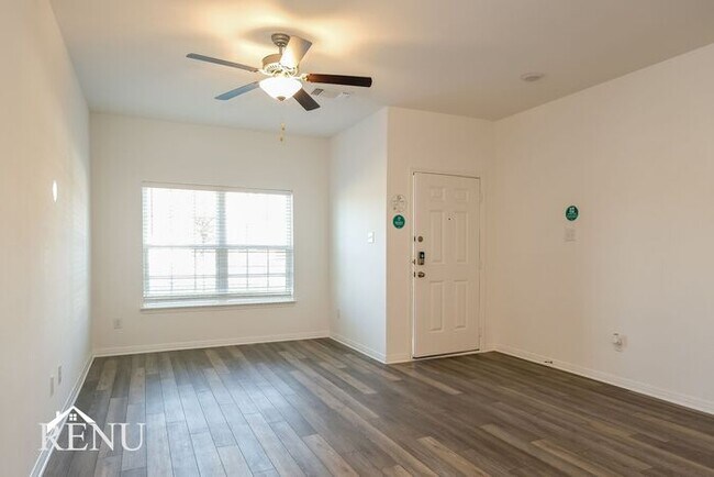 Building Photo - Coming Soon!