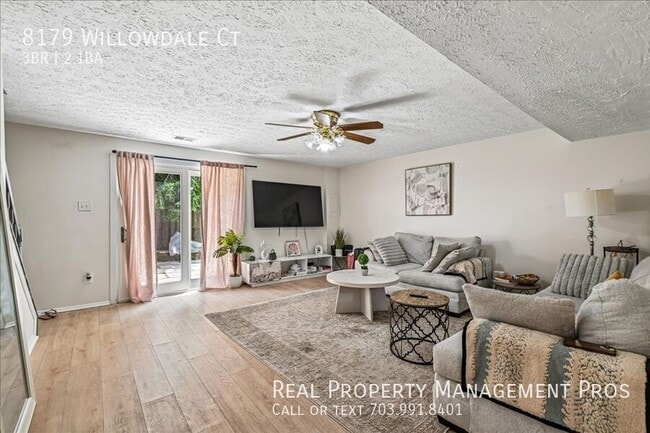 Building Photo - 8179 Willowdale Ct