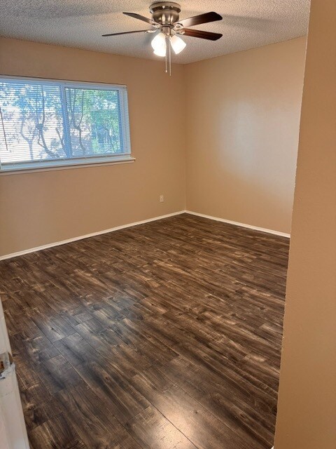 Building Photo - 3514 Summit Ln